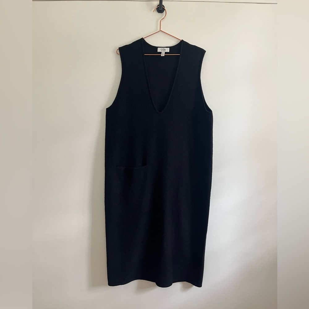 COS Black V-Neck Sleeveless Midi Dress